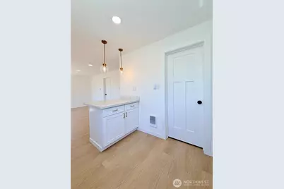 615 S Hawthorne Street, Tacoma, WA 98465 - Photo 11