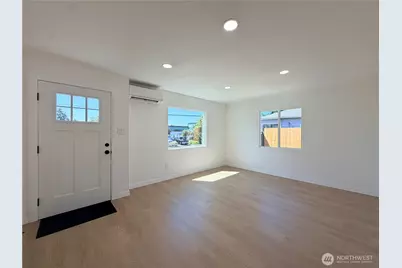615 S Hawthorne Street, Tacoma, WA 98465 - Photo 7