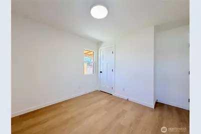 615 S Hawthorne Street, Tacoma, WA 98465 - Photo 15