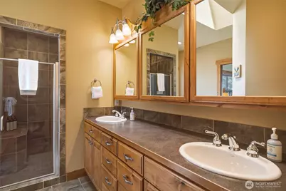 915 S Lakeshore Road, Chelan, WA 98816 - Photo 19