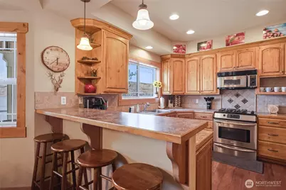 915 S Lakeshore Road, Chelan, WA 98816 - Photo 11