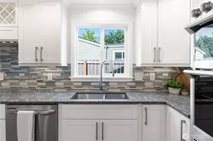 1422 Greenville Dr, Bellingham, WA 98226 - Photo 15