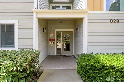 823 Davis Place S #104, Seattle, WA 98144 - Photo 3