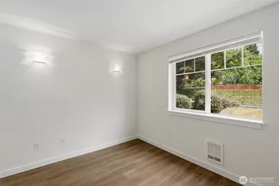 823 Davis Place S #104, Seattle, WA 98144 - Photo 13