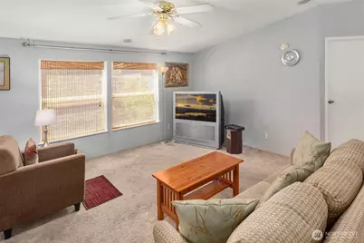 9931 18th Avenue W #14, Everett, WA 98204 - Photo 5