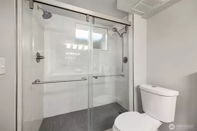 811 Grant Avenue S, Renton, WA 98057 - Photo 19