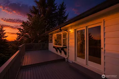 4935 116th Place SE, Bellevue, WA 98006 - Photo 37