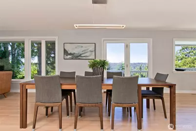 4935 116th Place SE, Bellevue, WA 98006 - Photo 7