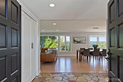 4935 116th Place SE, Bellevue, WA 98006 - Photo 5