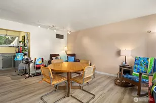 4009 NE 23rd Pl, Renton, WA 98056 - Photo 7