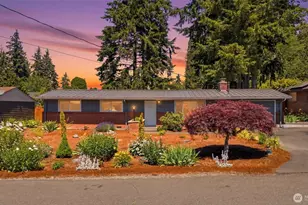 4627 192nd St SW, Lynnwood, WA 98036 - Photo 1