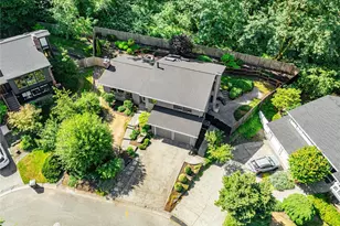5927 135th Pl SE, Bellevue, WA 98006 - Photo 3