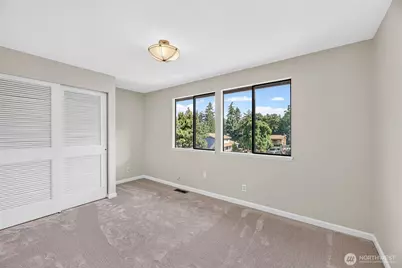 5927 135th Place SE, Bellevue, WA 98006 - Photo 21