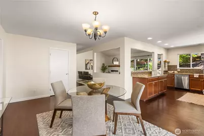 15027 SE Fairwood Boulevard, Renton, WA 98058 - Photo 11