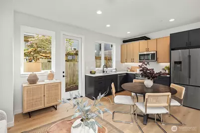 4425 Fremont Avenue N #B, Seattle, WA 98103 - Photo 7
