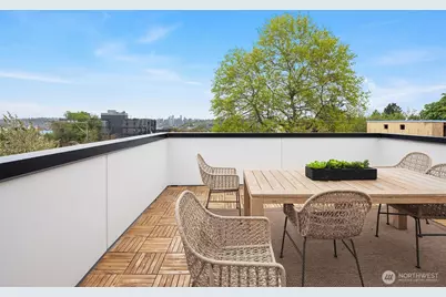 4425 Fremont Avenue N #B, Seattle, WA 98103 - Photo 23