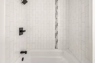 2119 Sahalee Dr W, Sammamish, WA 98074 - Photo 21