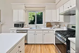 13020 NE 108th St, Kirkland, WA 98033 - Photo 9