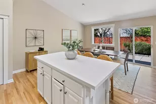 13020 NE 108th St, Kirkland, WA 98033 - Photo 11