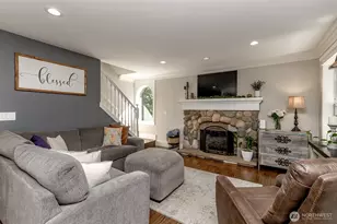 17122 45th St E, Bonney Lake, WA 98391 - Photo 7