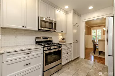 17122 45th Street E, Bonney Lake, WA 98391 - Photo 11