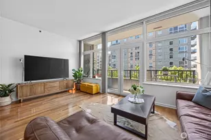 2717 Western Ave, Seattle, WA 98121 - Photo 3