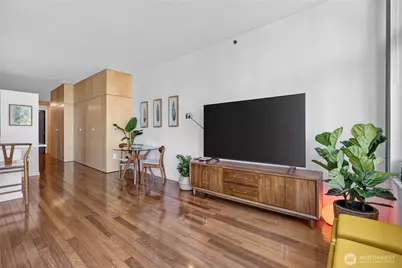 2717 Western Avenue #5002, Seattle, WA 98121 - Photo 5