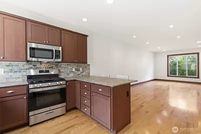 6526 34th Avenue NE #B, Seattle, WA 98115 - Photo 13
