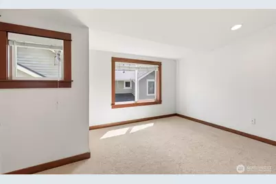 6526 34th Avenue NE #B, Seattle, WA 98115 - Photo 23