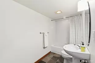 6526 34th Ave NE, Seattle, WA 98115 - Photo 29