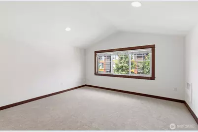 6526 34th Avenue NE #B, Seattle, WA 98115 - Photo 19
