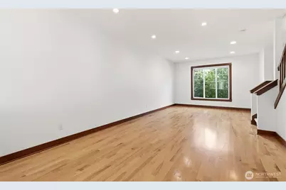 6526 34th Avenue NE #B, Seattle, WA 98115 - Photo 5