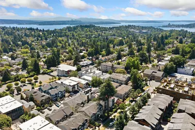 6526 34th Avenue NE #B, Seattle, WA 98115 - Photo 33