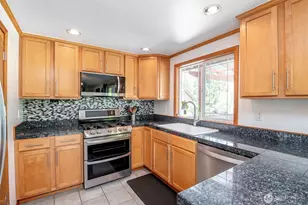 7304 NE 143rd St, Kenmore, WA 98028 - Photo 13