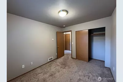 512 N 4th Avenue SW, Tumwater, WA 98512 - Photo 13