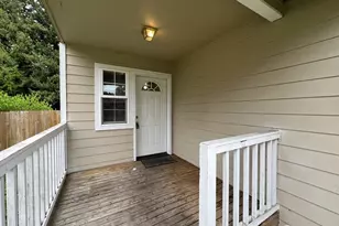 512 N 4th Ave SW, Tumwater, WA 98512 - Photo 3