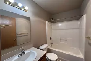 512 N 4th Ave SW, Tumwater, WA 98512 - Photo 9