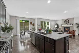 9901 13th St SE, Lake Stevens, WA 98258 - Photo 11