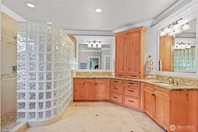 25122 NE 18th Street, Sammamish, WA 98074 - Photo 21