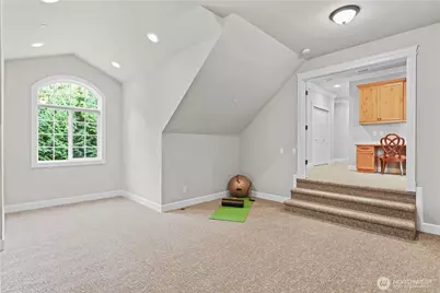 25122 NE 18th Street, Sammamish, WA 98074 - Photo 29