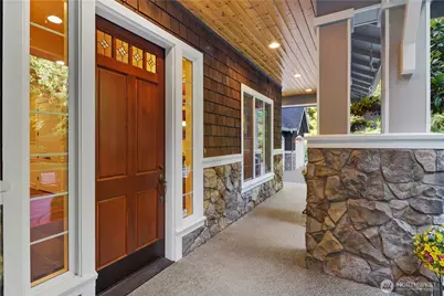 25122 NE 18th Street, Sammamish, WA 98074 - Photo 3