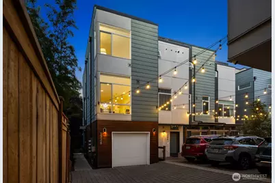 124 20th Avenue #B, Seattle, WA 98122 - Photo 1