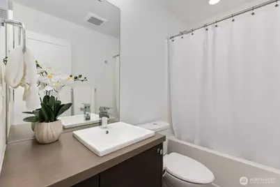 124 20th Avenue #B, Seattle, WA 98122 - Photo 9