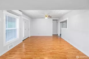 1031 W Glenwood St, Port Angeles, WA 98363 - Photo 7
