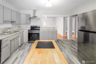 1031 W Glenwood Street, Port Angeles, WA 98363 - Photo 13