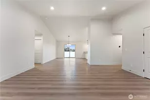 4215 W Sandy Ct, Moses Lake, WA 98837 - Photo 3
