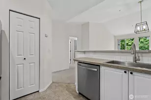 12712 Admiralty Way, Everett, WA 98204 - Photo 5