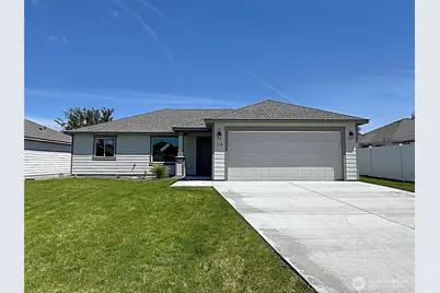 215 Lessor Loop, Moses Lake, WA 98837 - Photo 1