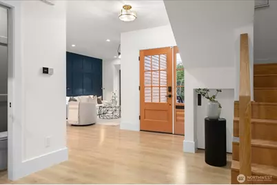 6523 39th Avenue NE, Seattle, WA 98115 - Photo 5