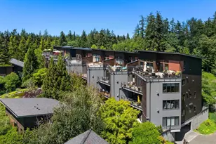 620 NE Vineyard Ln, Bainbridge Island, WA 98110 - Photo 21